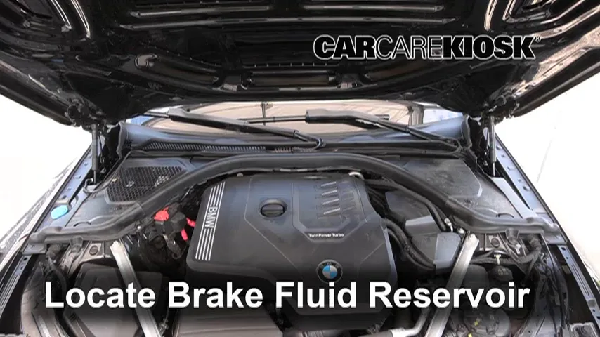 2024 BMW 430i xDrive 2.0L 4 Cyl. Turbo Liquide de frein